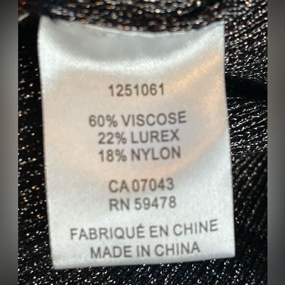 House of Harlow Ribbed Knit Metallic Striped Pencil Skirt. Smal - Picture 5 of 7